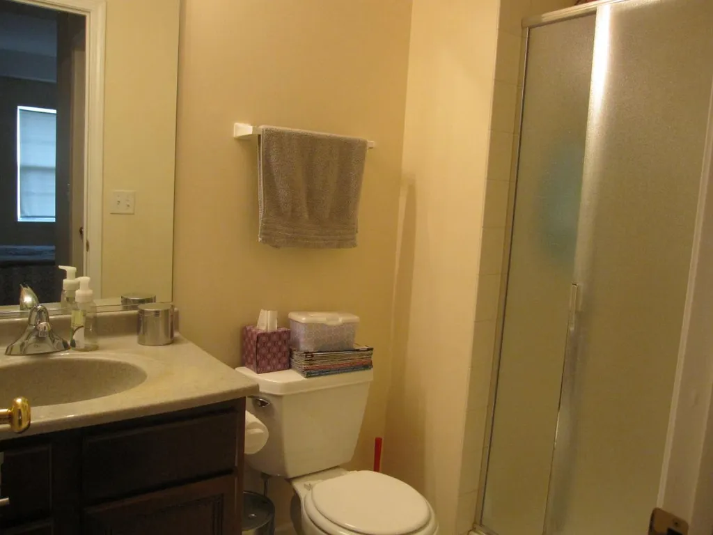 2349 Crydon Pl #19G2 - Photo 7 of 8