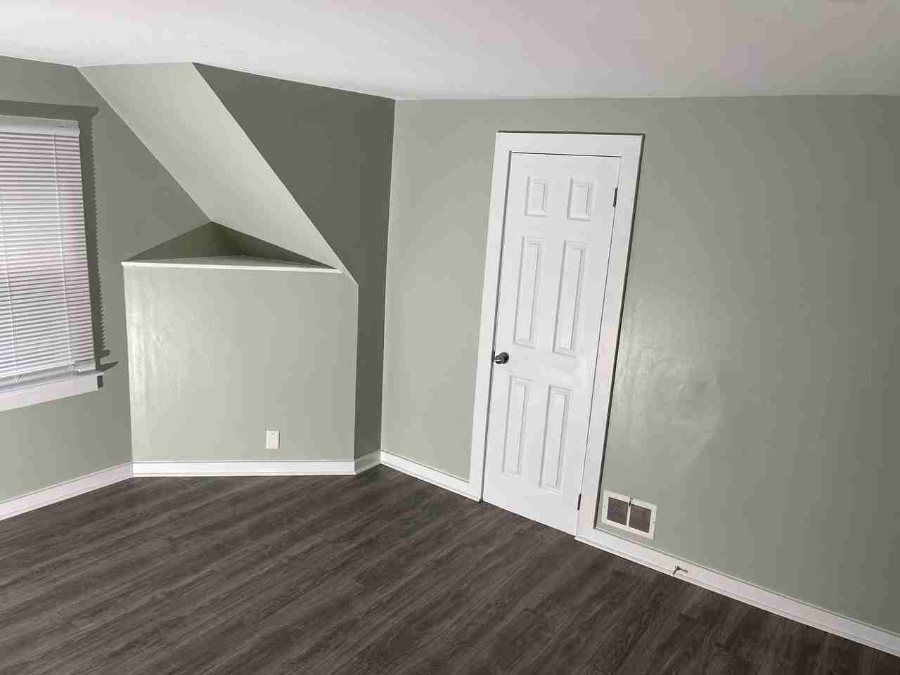 243 Grumbach Ave #2 - Photo 6 of 13