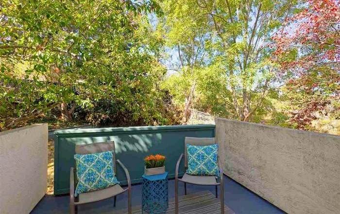 1739 Dalessi Dr - Photo 3 of 11