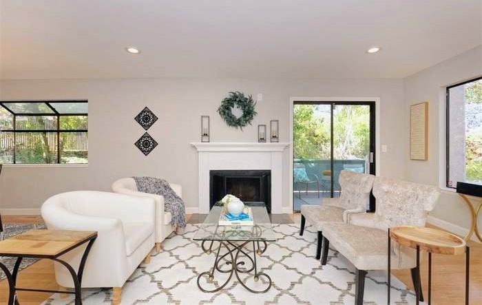 1739 Dalessi Dr - Photo 4 of 11