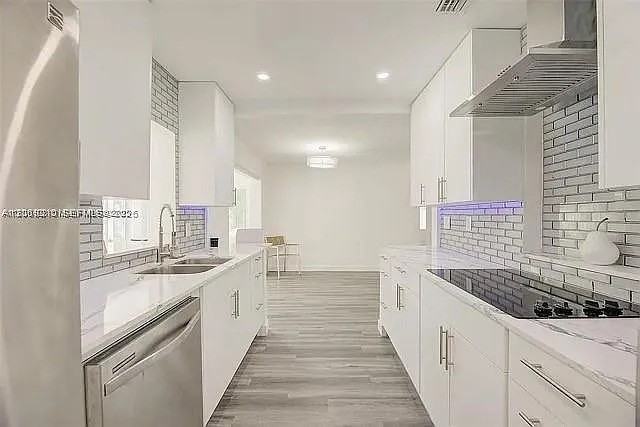638 Sw 5th Ave #NA - Photo 4 of 9