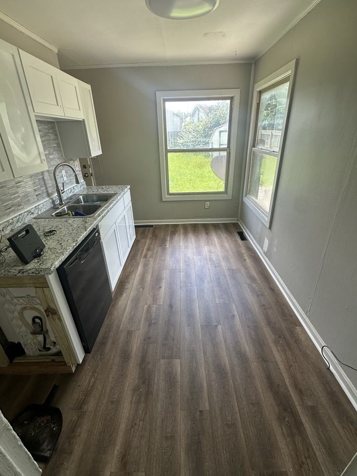 2262 Vale Dr #NA - Photo 5 of 6