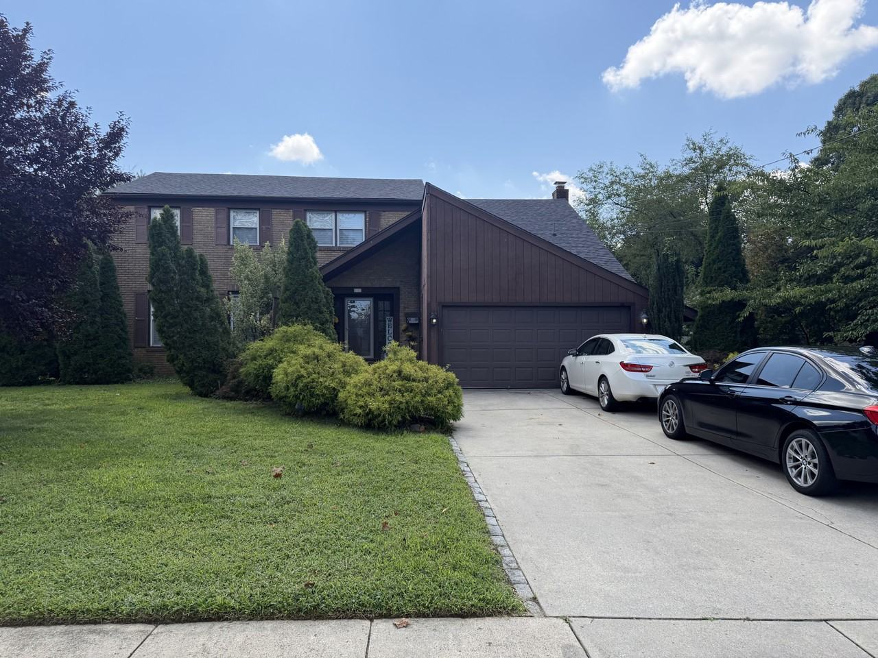 1703 Country Club Dr #NA - Photo 3 of 19