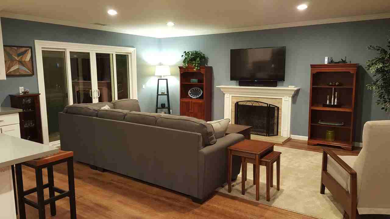 582 Sturgeon Dr #1 - Photo 5 of 24