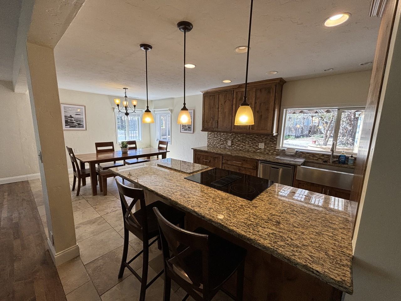450 Se Reed Market Rd #NA - Photo 7 of 25