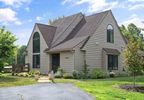 featured image of 1067 Highlands Drive #1