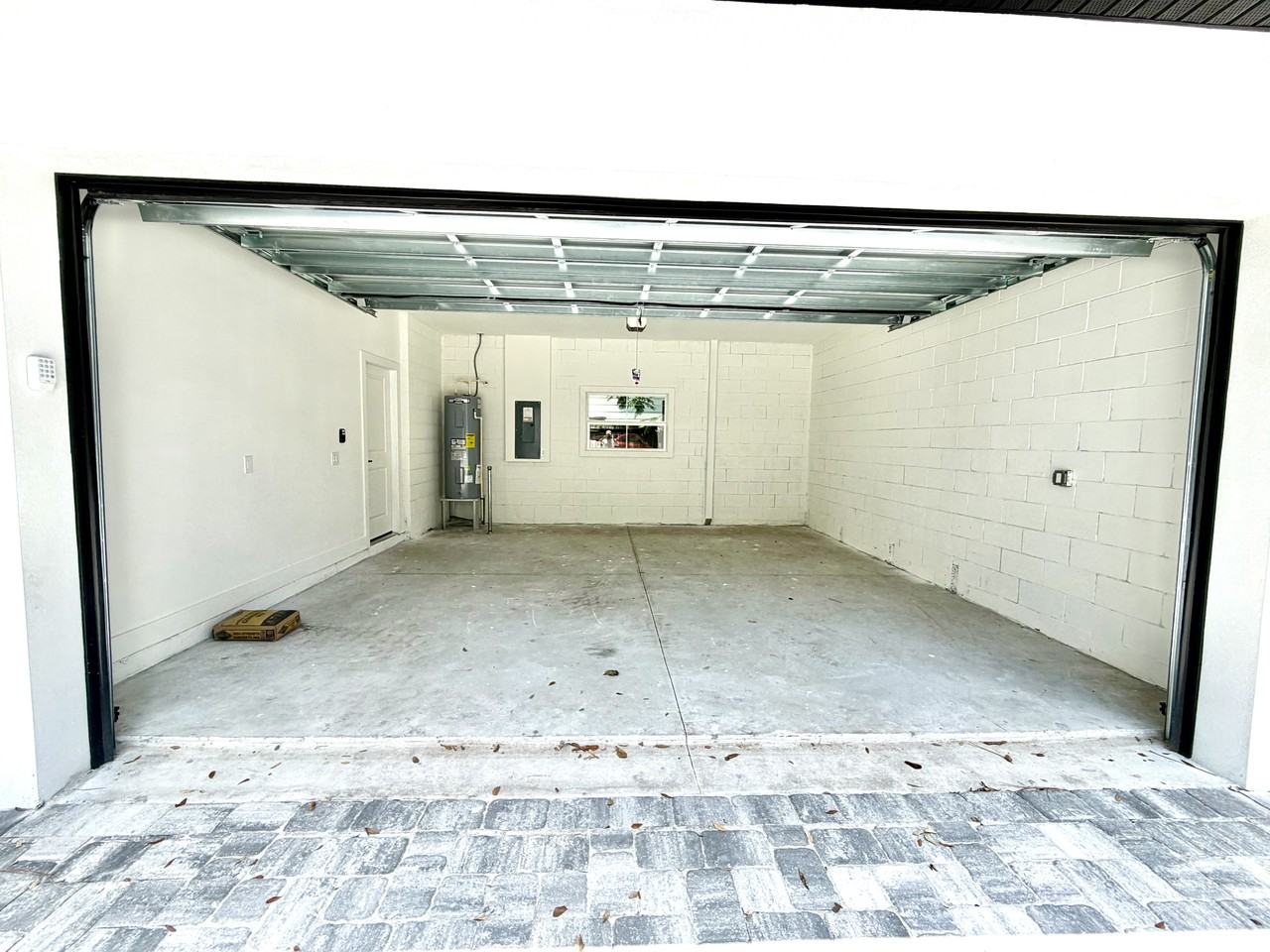 1215 E Esther St #NA - Photo 5 of 17