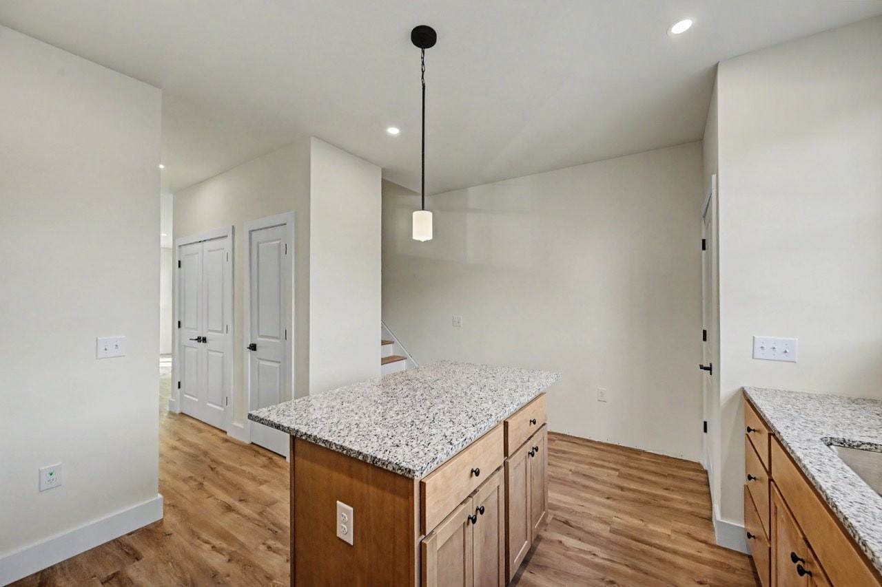 212 Hull Ave, Unit 202 - Photo 4 of 24