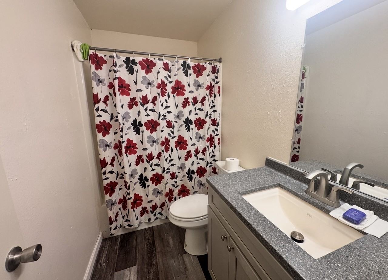 825 S Ferguson Ave #A - Photo 5 of 9