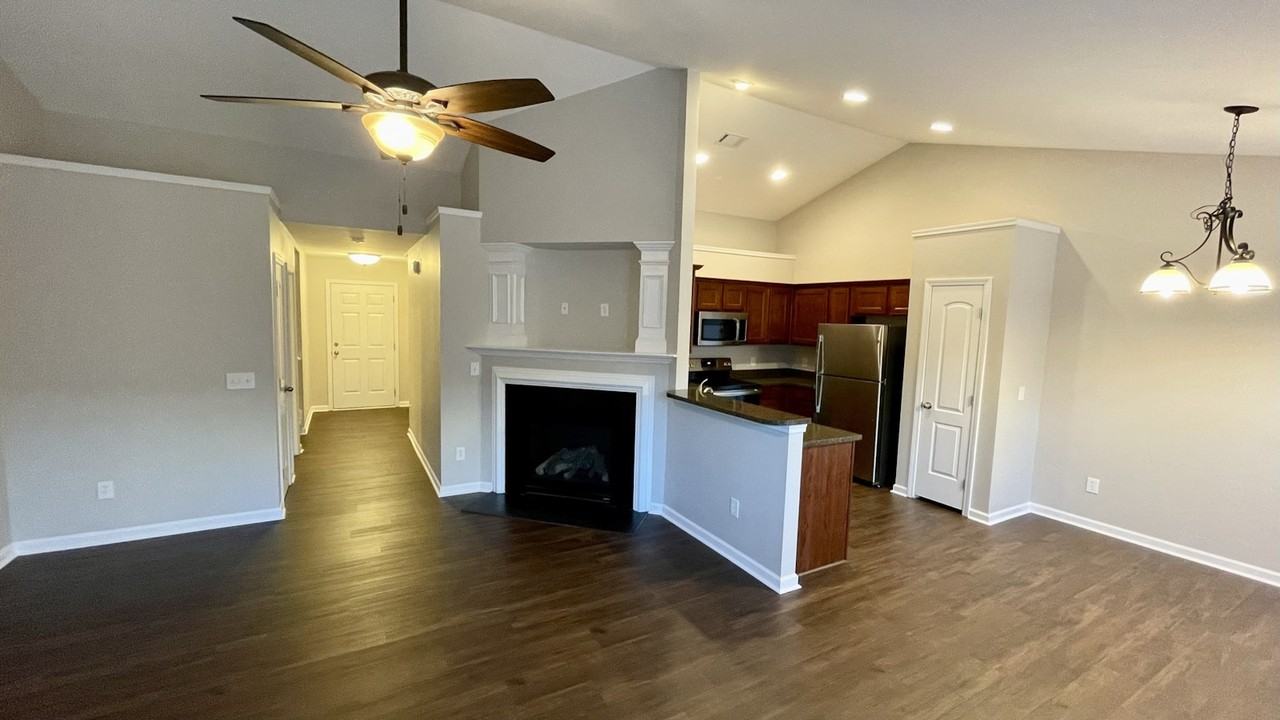 29 Parkwalk Drive - Photo 4 of 17