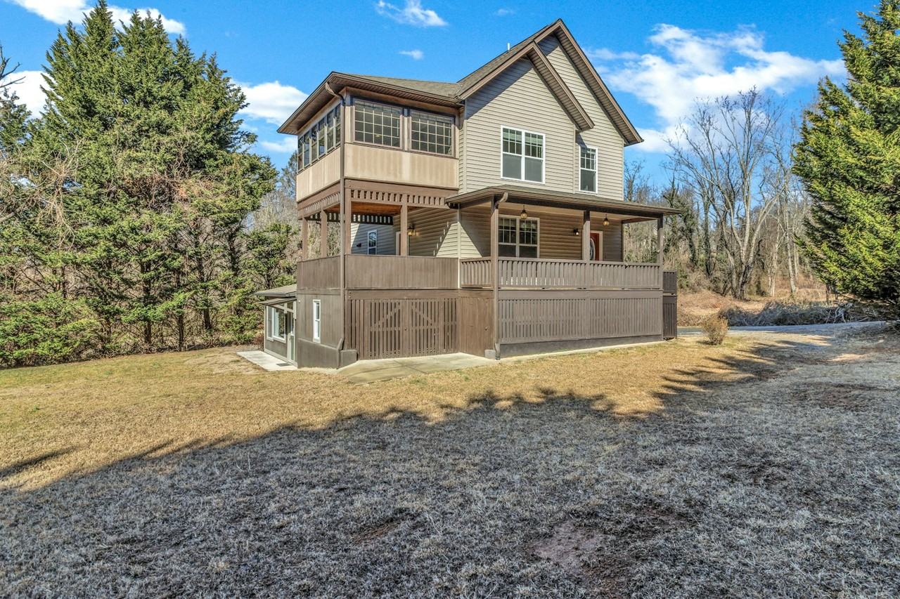 116 Unaka Ave, Unit 1 - Photo 2 of 26