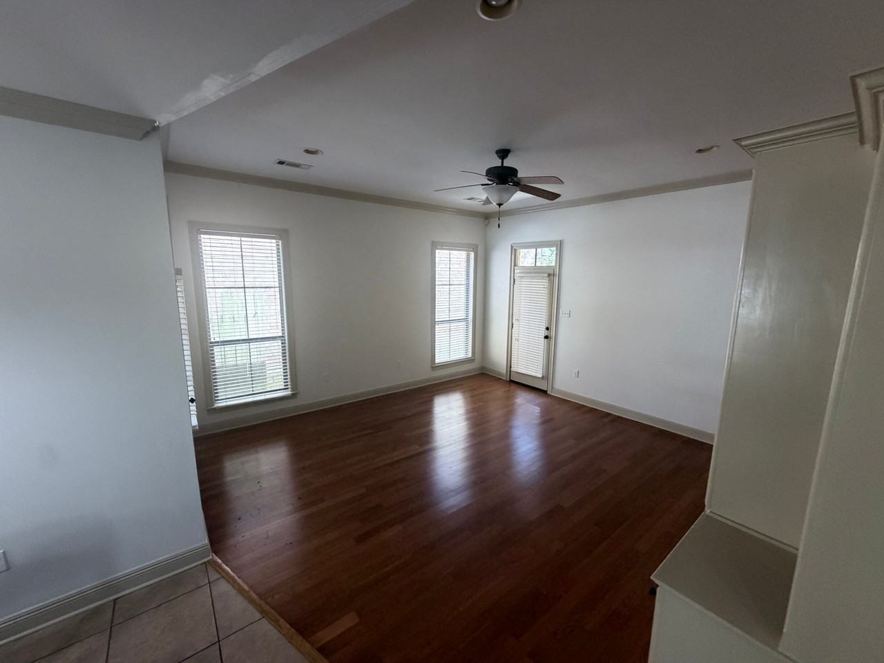 9542 Summer Pointe Ave - Photo 5 of 18