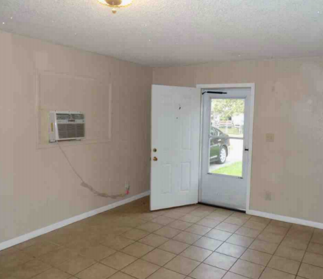 4917 Durham Pl - Photo 3 of 8
