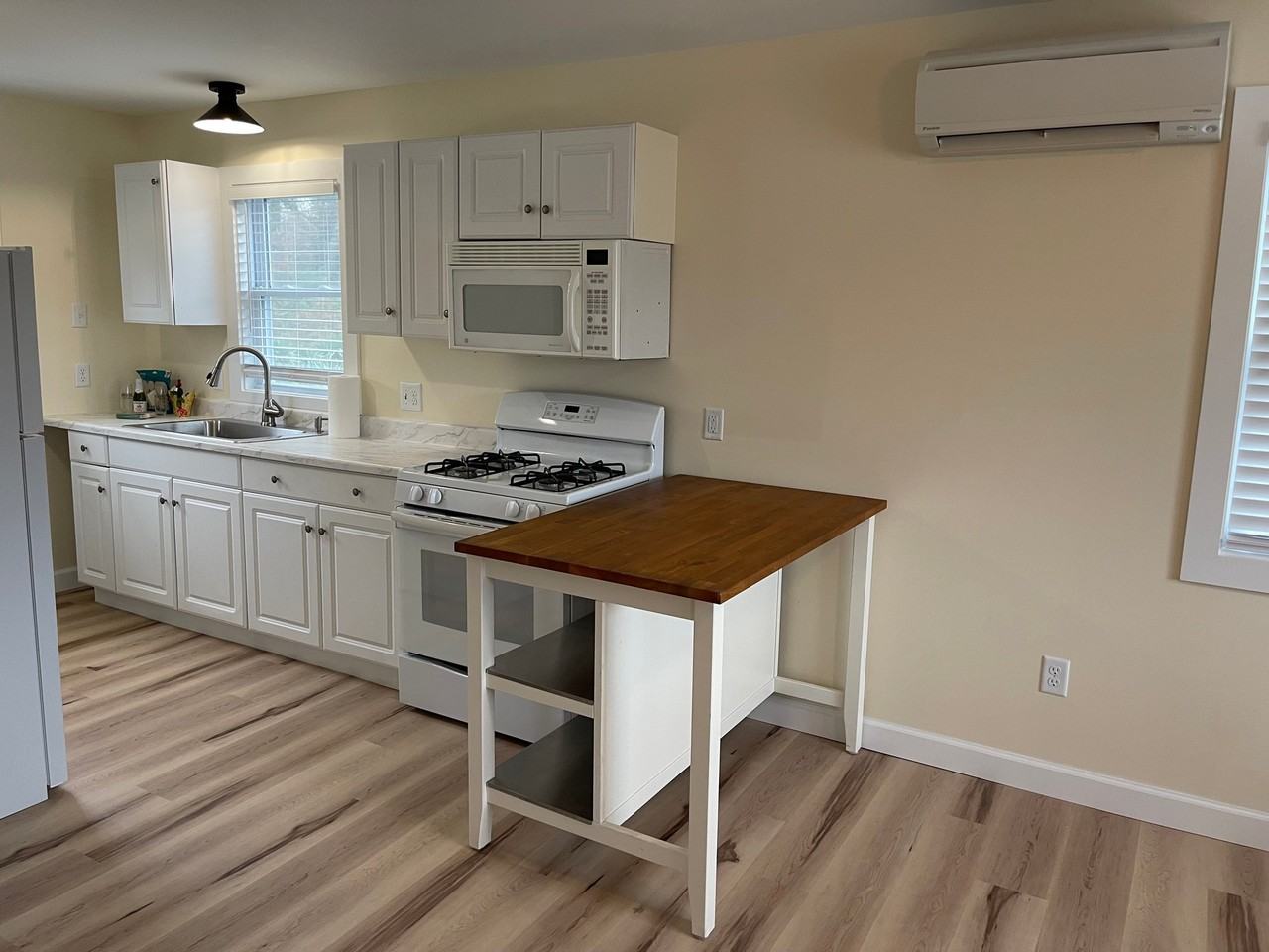 9225 Seahawk Rd - Photo 2 of 8