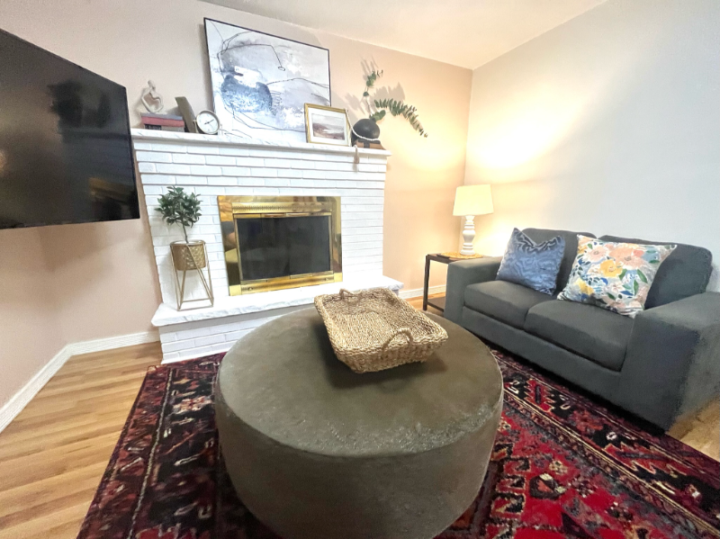 703 W 29th St - Photo 2 of 14