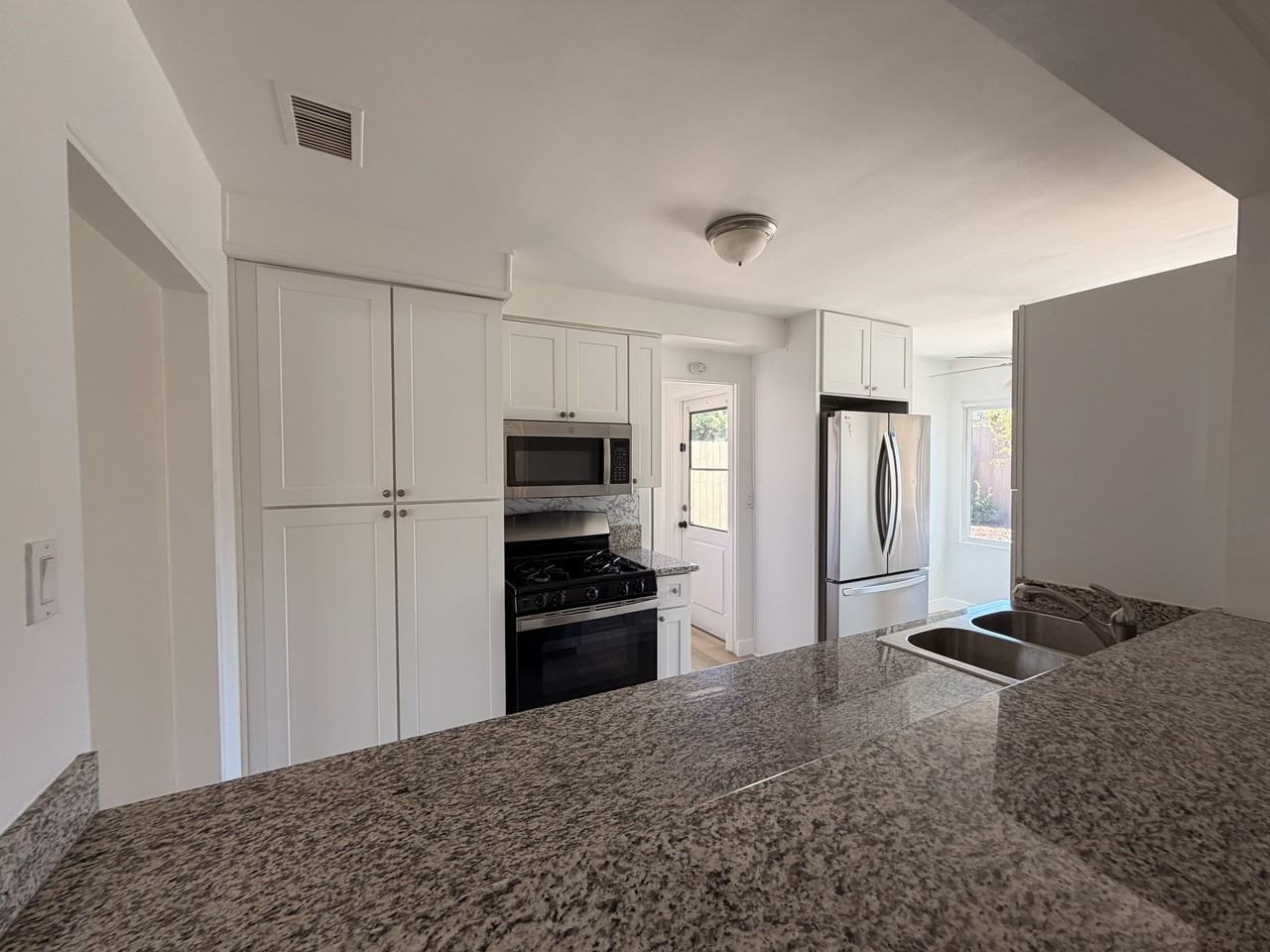 6133 Dorothy Dr - Photo 2 of 20