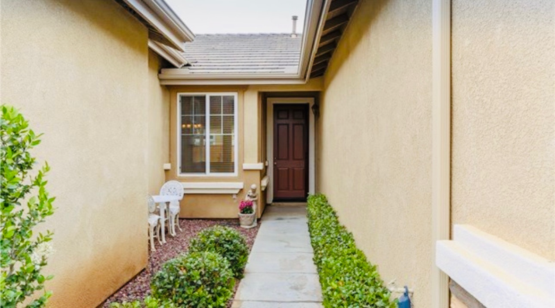 1027 Lyra Way - Photo 2 of 20