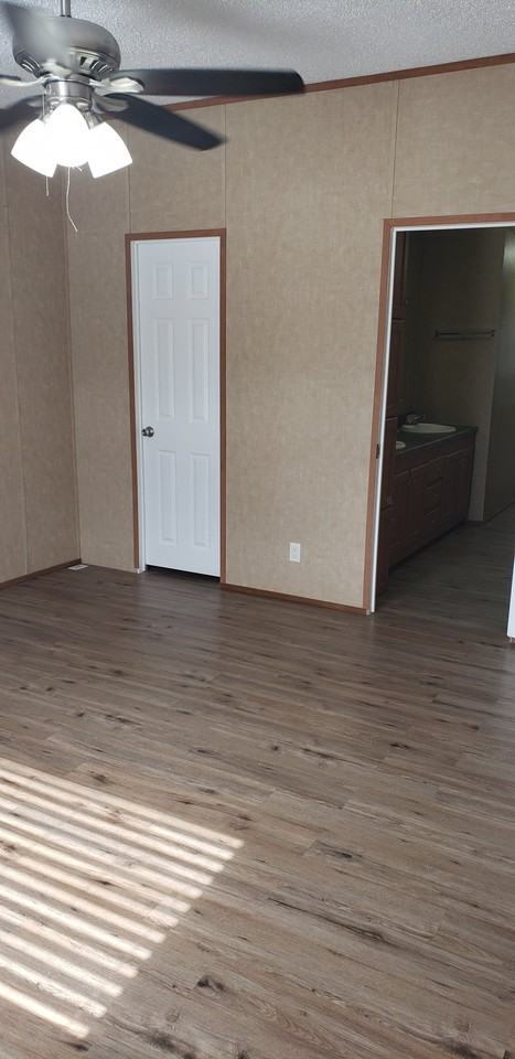 4 Bedbath Rental Home - Photo 6 of 12