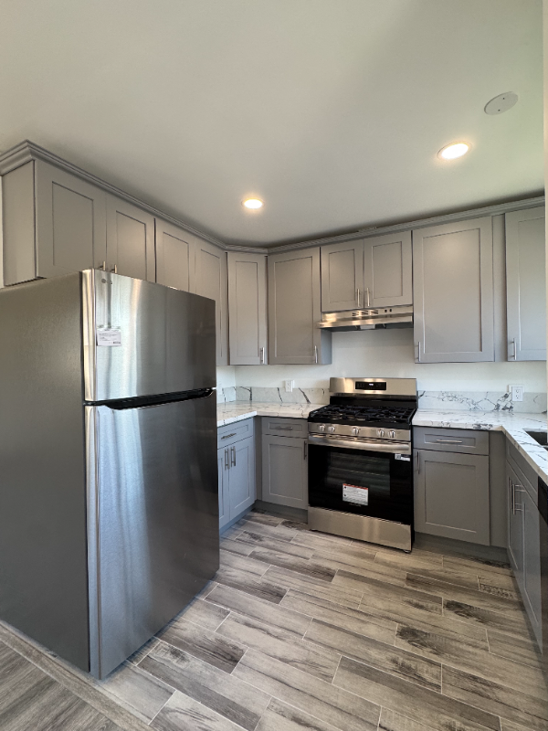 15029 Burbank Blvd #4 - Photo 6 of 18