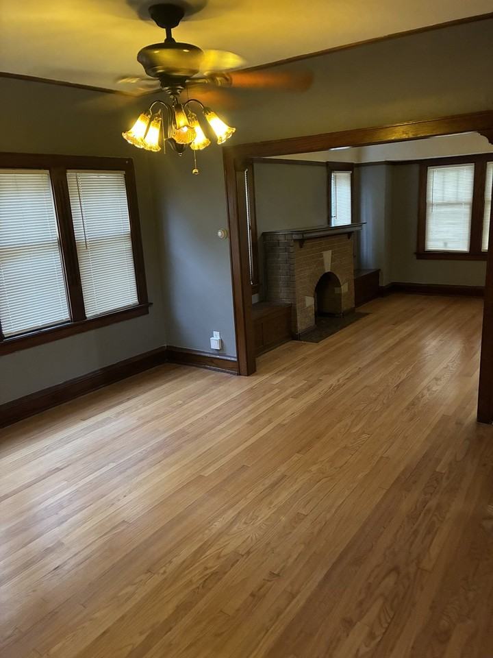 2944 N 55th St - Photo 5 of 10