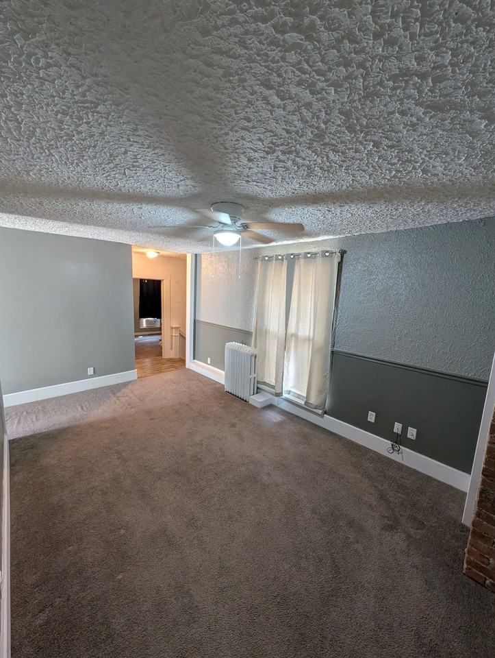 130 1/2 W North St - Photo 4 of 13