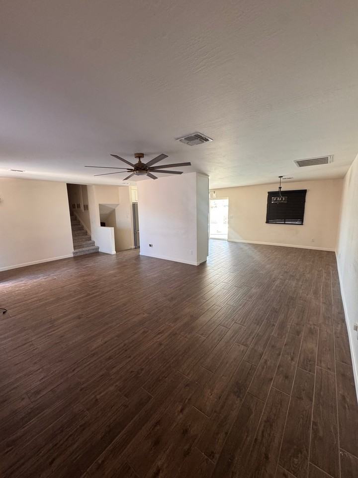 4623 W Keim Dr - Photo 4 of 25