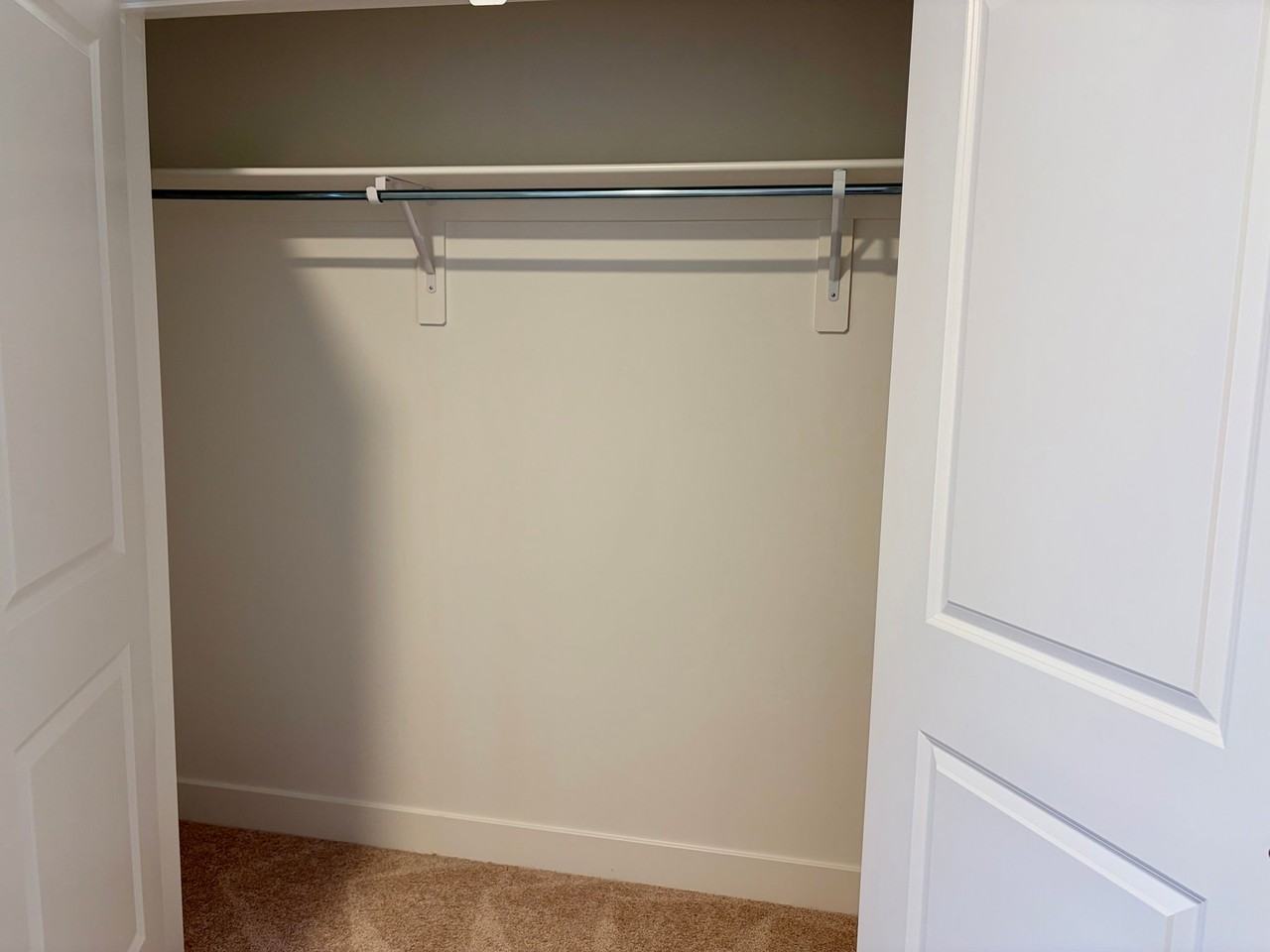 3085 Southwest St - Photo 7 of 11