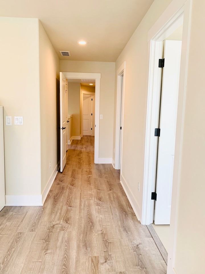 15183 Nw Rossetta St - Photo 6 of 12