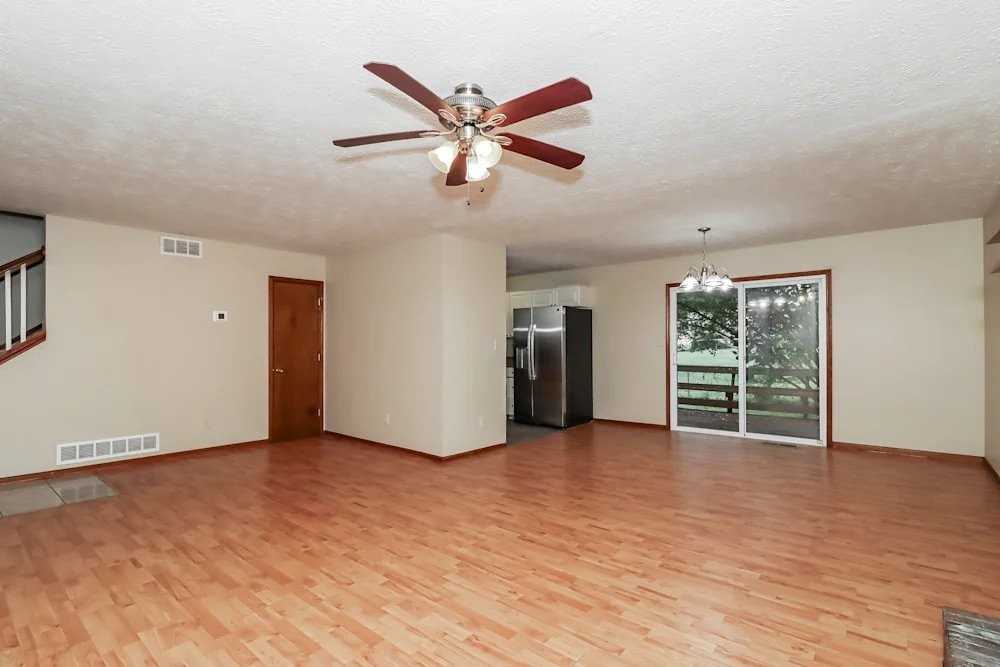 3142 Country Lake Dr - Photo 3 of 12