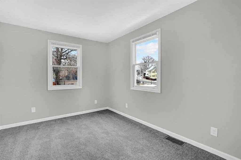 142 Cherry St #142 - Photo 3 of 7