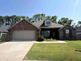 featured image of 3009 E Coolridge St