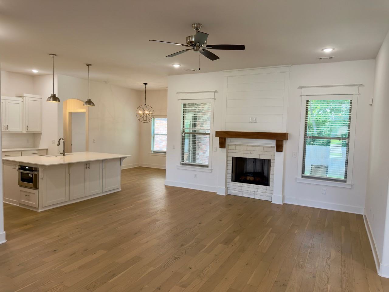3009 E Coolridge St - Photo 2 of 20
