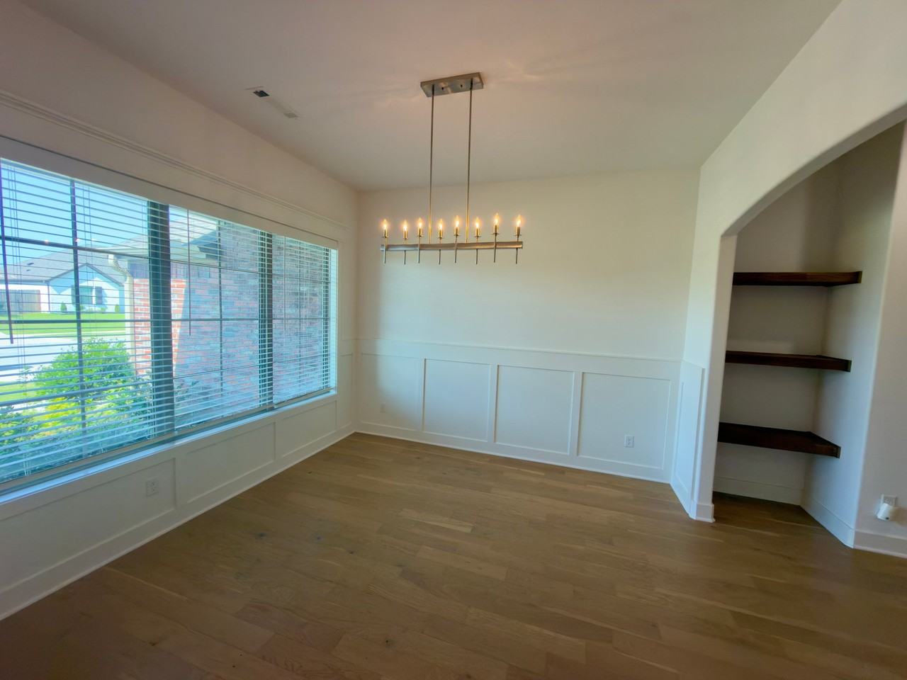 3009 E Coolridge St - Photo 4 of 20