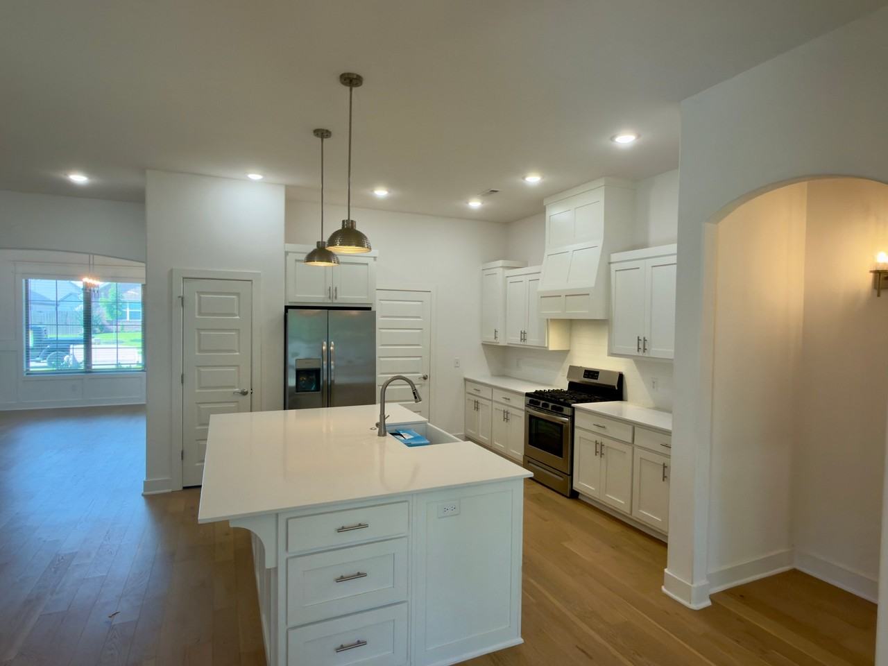 3009 E Coolridge St - Photo 6 of 20