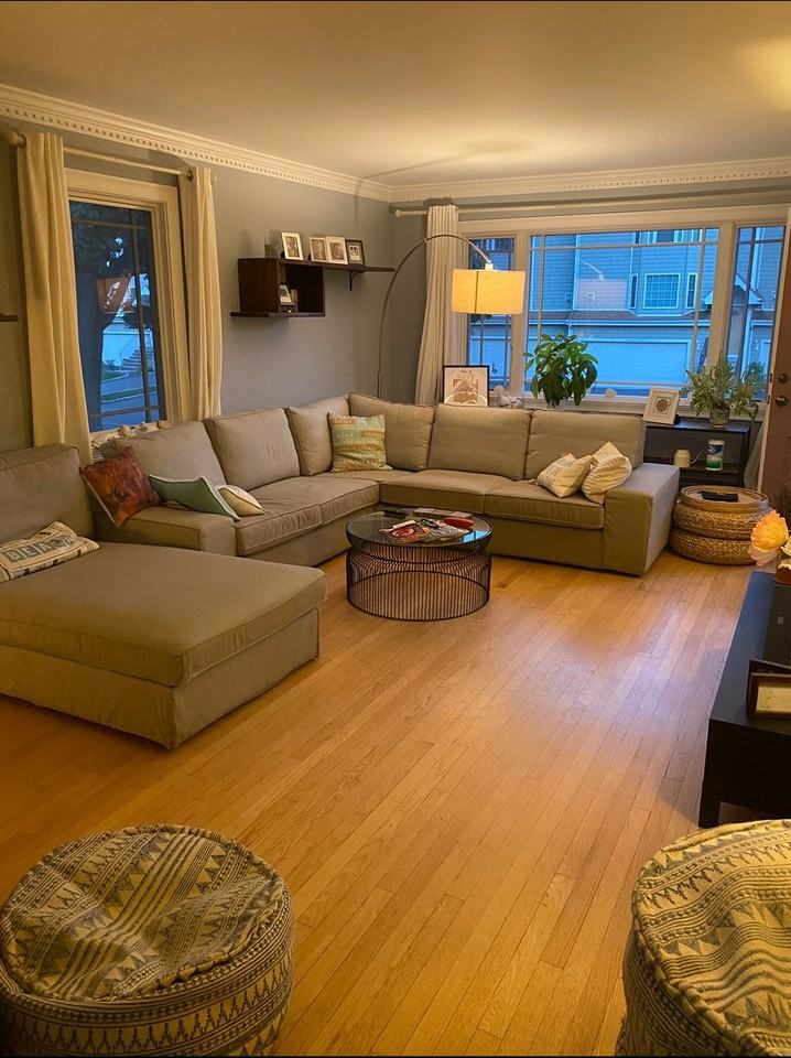 272 Castle Ave - Photo 2 of 7