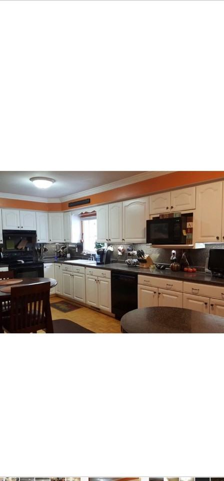 272 Castle Ave - Photo 6 of 7
