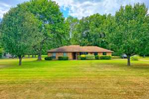 featured image of 10014 Mustang Cir