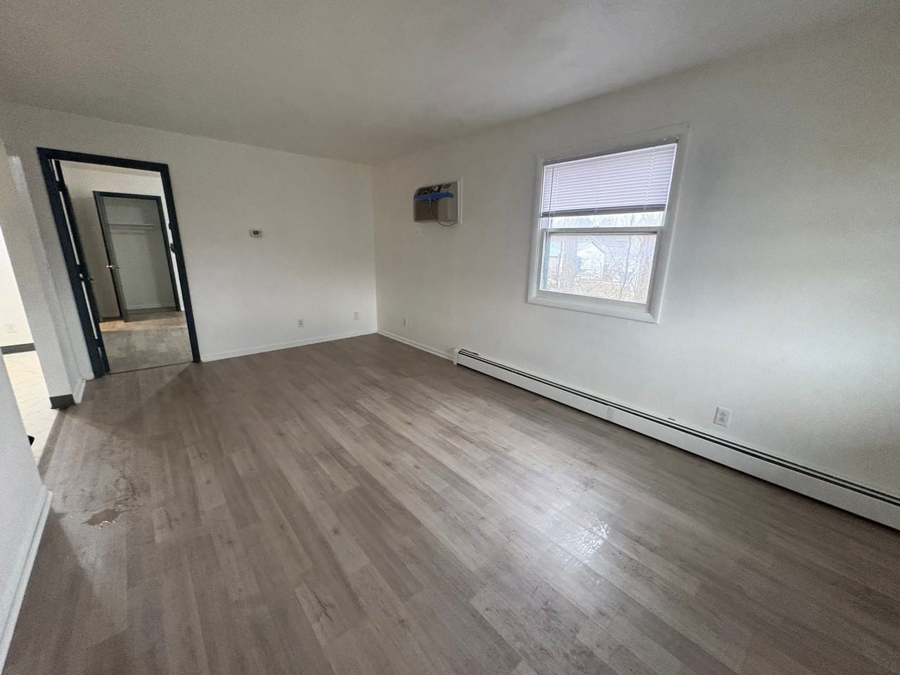156 N 28th St #4 - Photo 3 of 7
