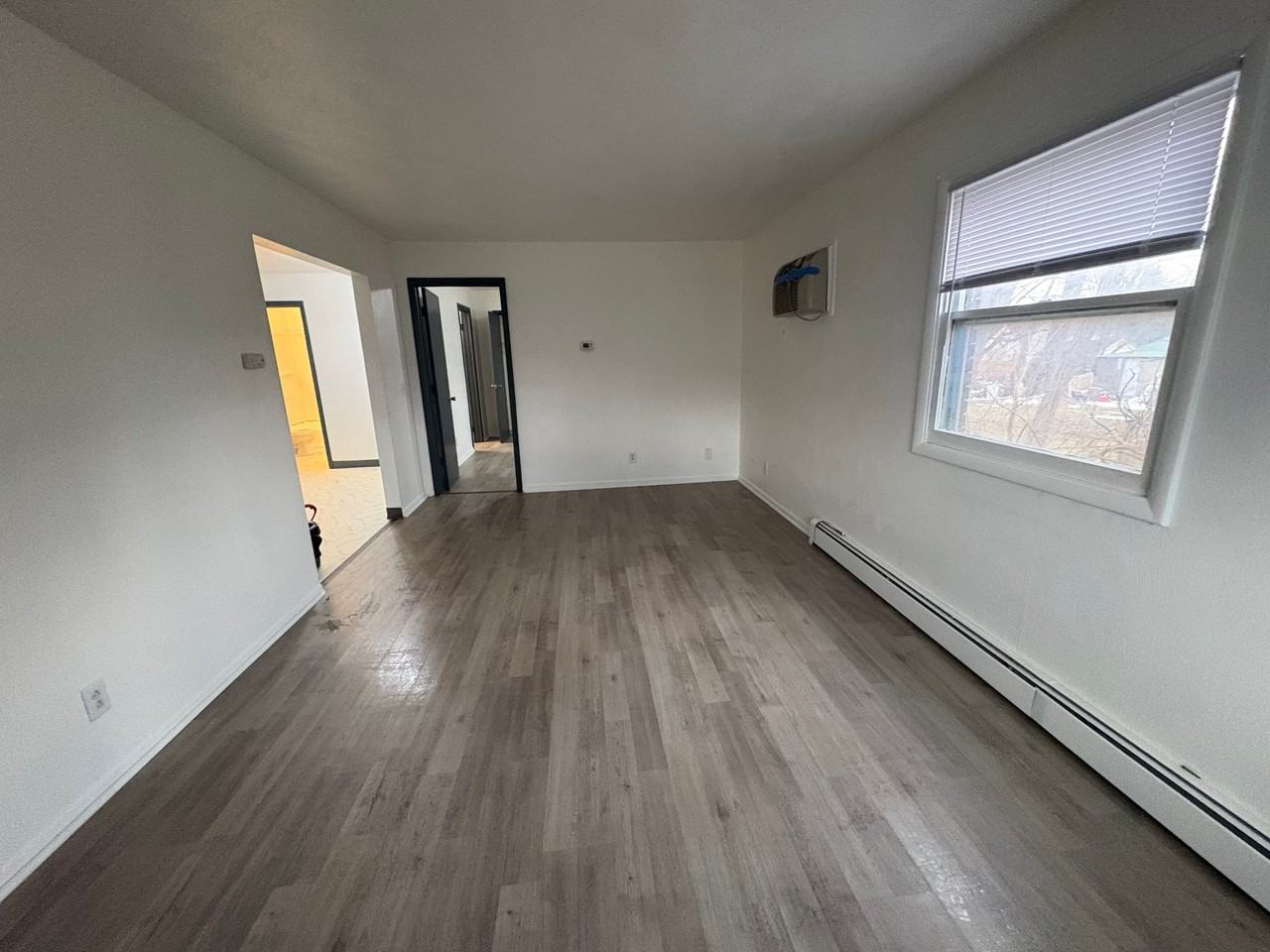 156 N 28th St #4 - Photo 4 of 7