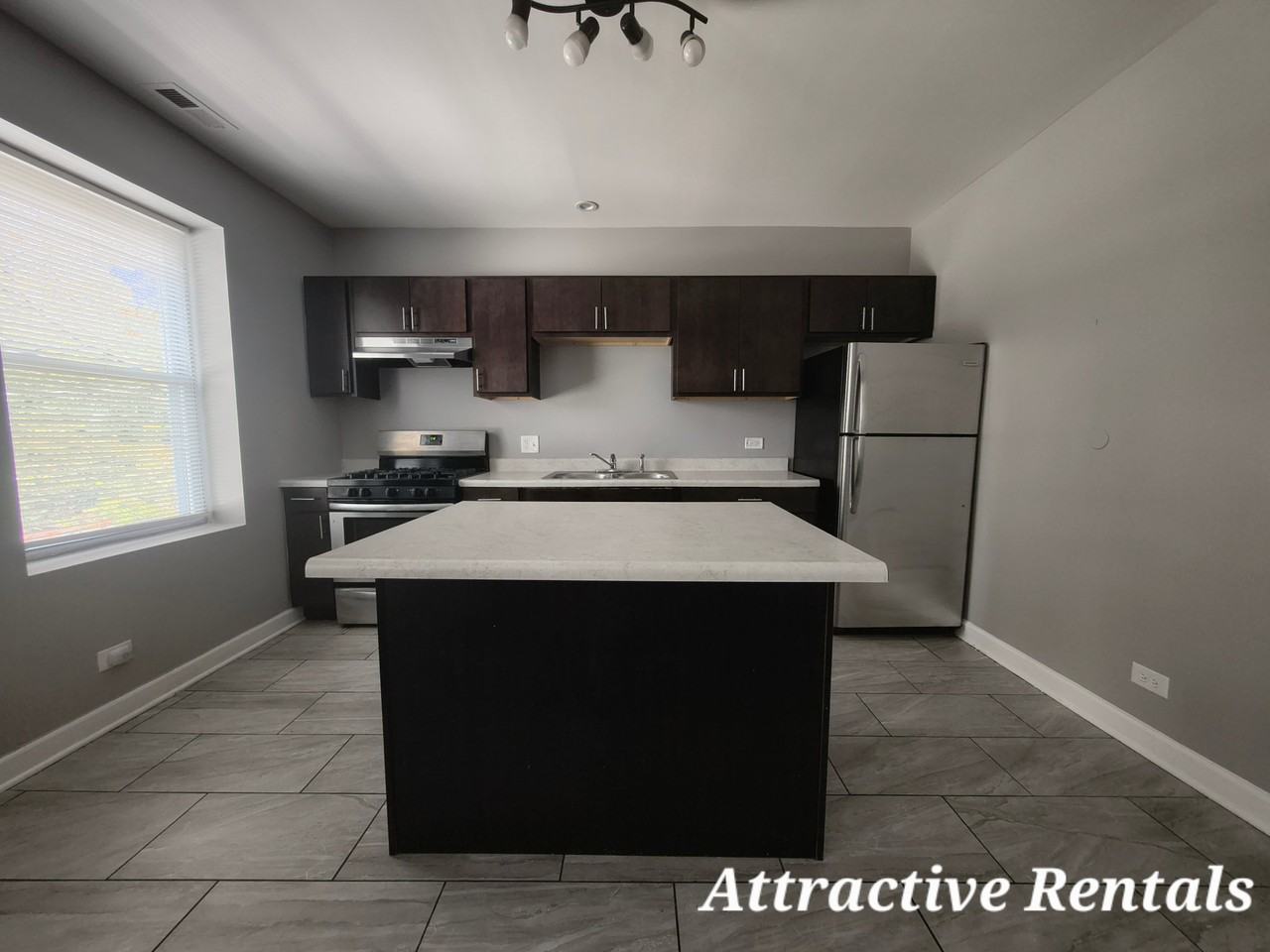 9823 S Loomis St #2 - Photo 3 of 10