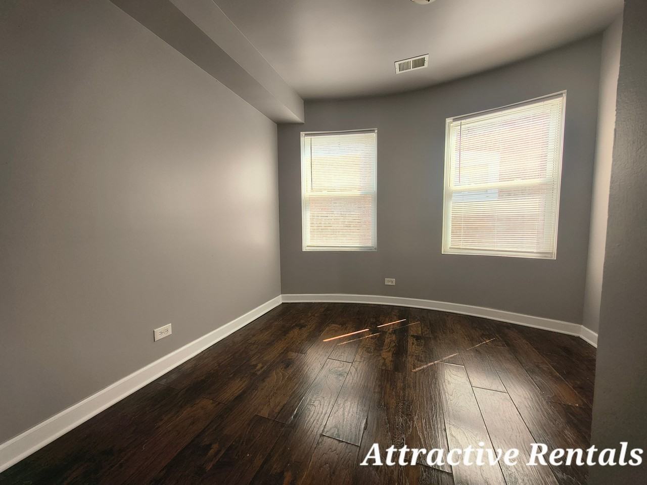 9823 S Loomis St #2 - Photo 5 of 10