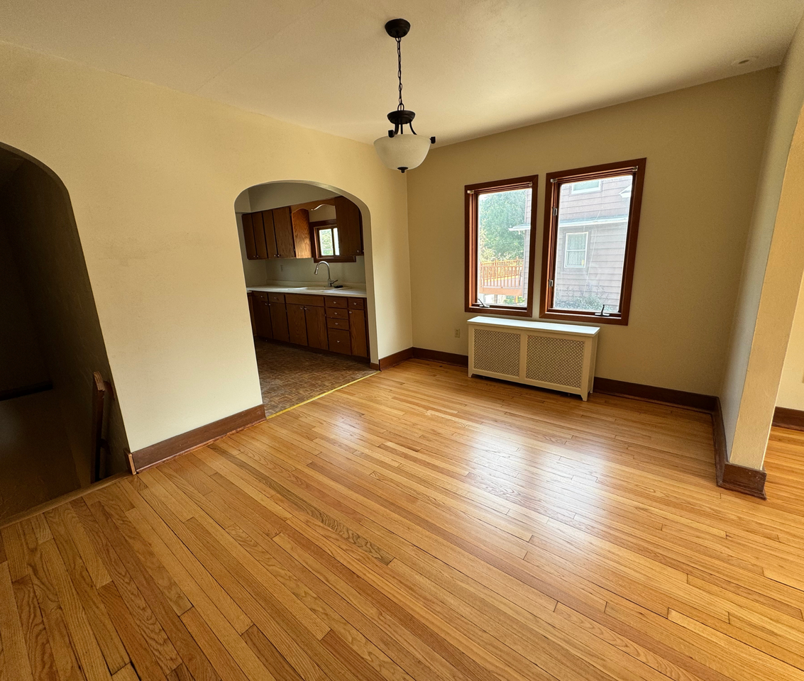 140 S Elmwood Ave #1 - Photo 5 of 50