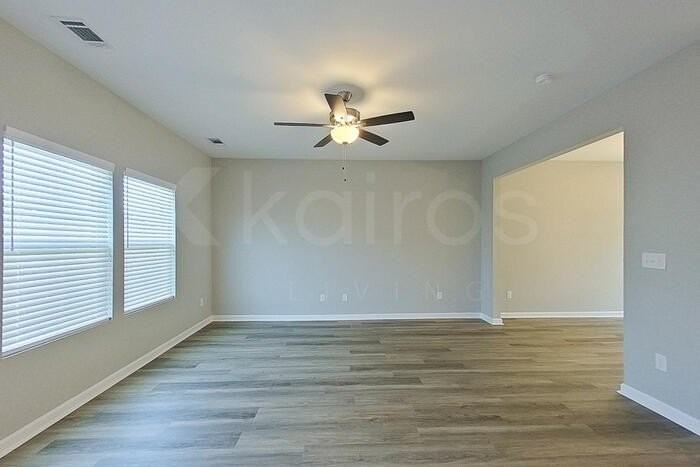 7105 Foggy River Dr - Photo 3 of 21