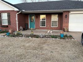 featured image of 1026 Meadowlark Ln