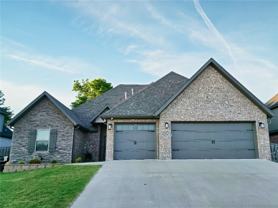 4202 Sw Plumley Ave - Photo 1 of 1