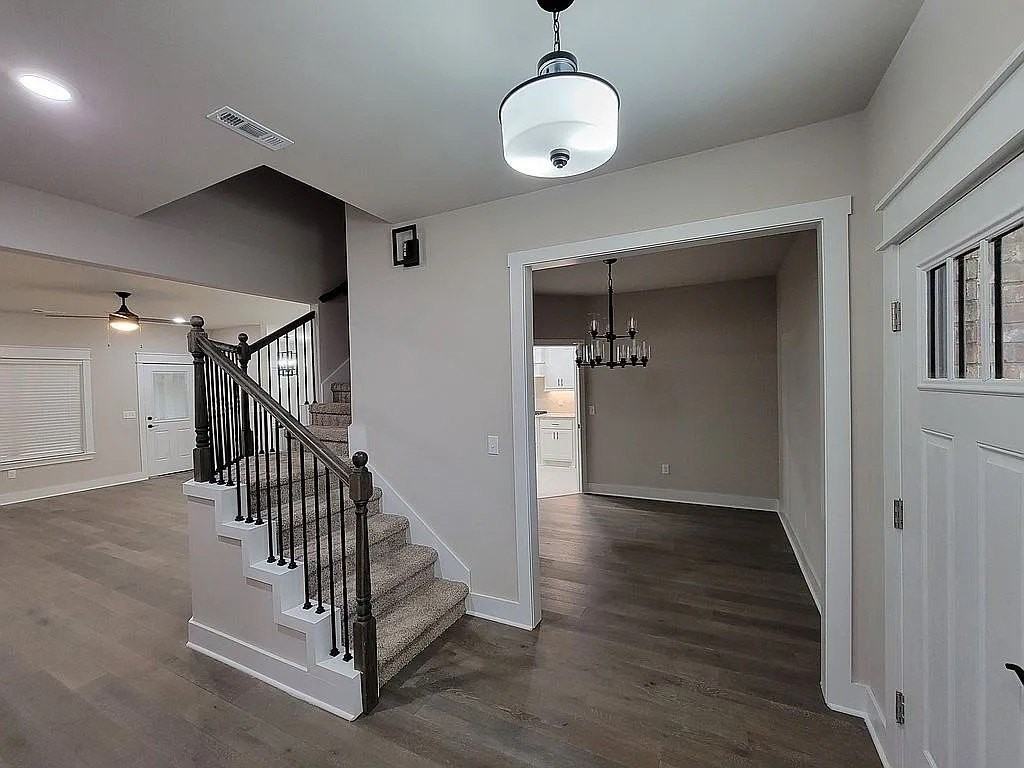 4202 Sw Plumley Ave - Photo 4 of 20
