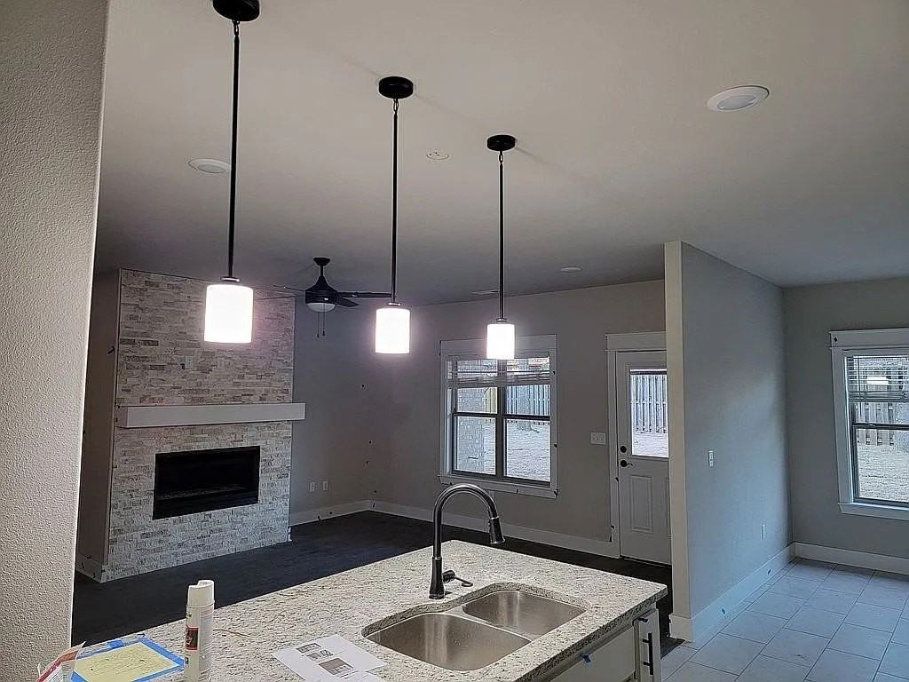 4202 Sw Plumley Ave - Photo 6 of 20