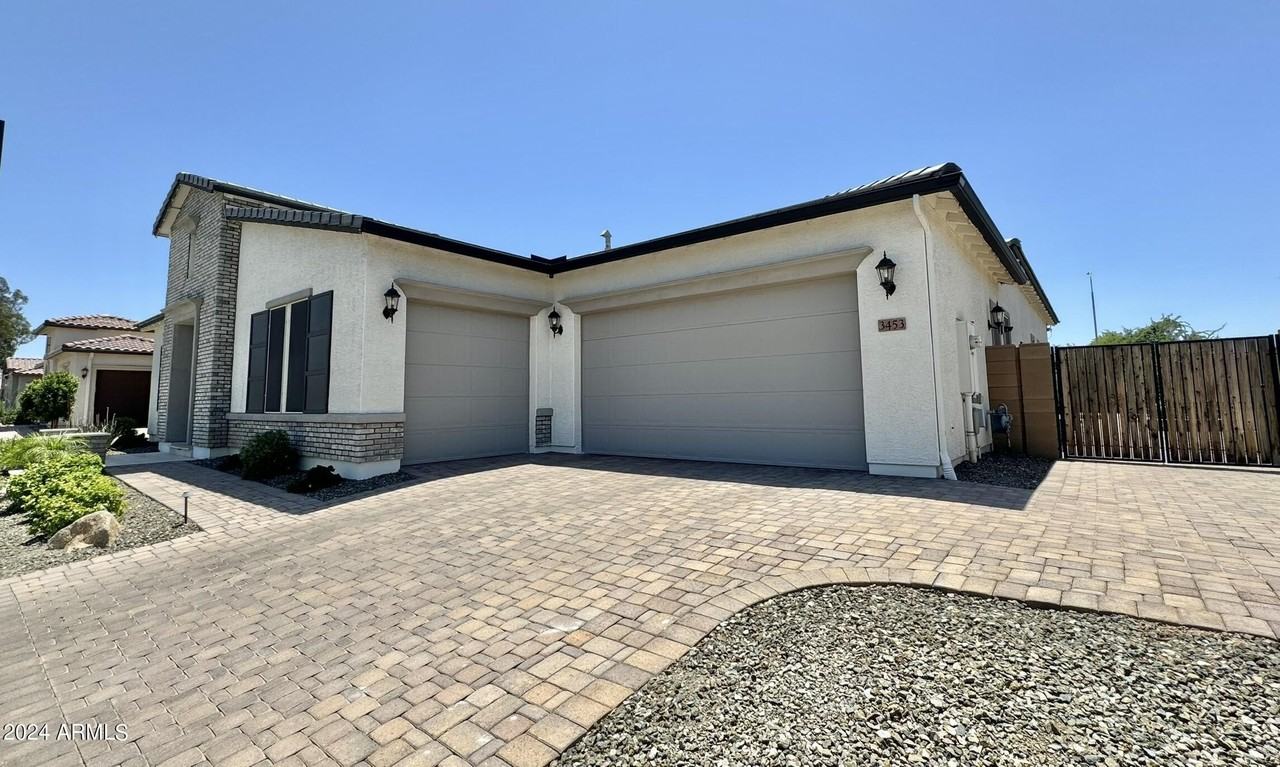 3453 E Aloe Dr - Photo 3 of 45