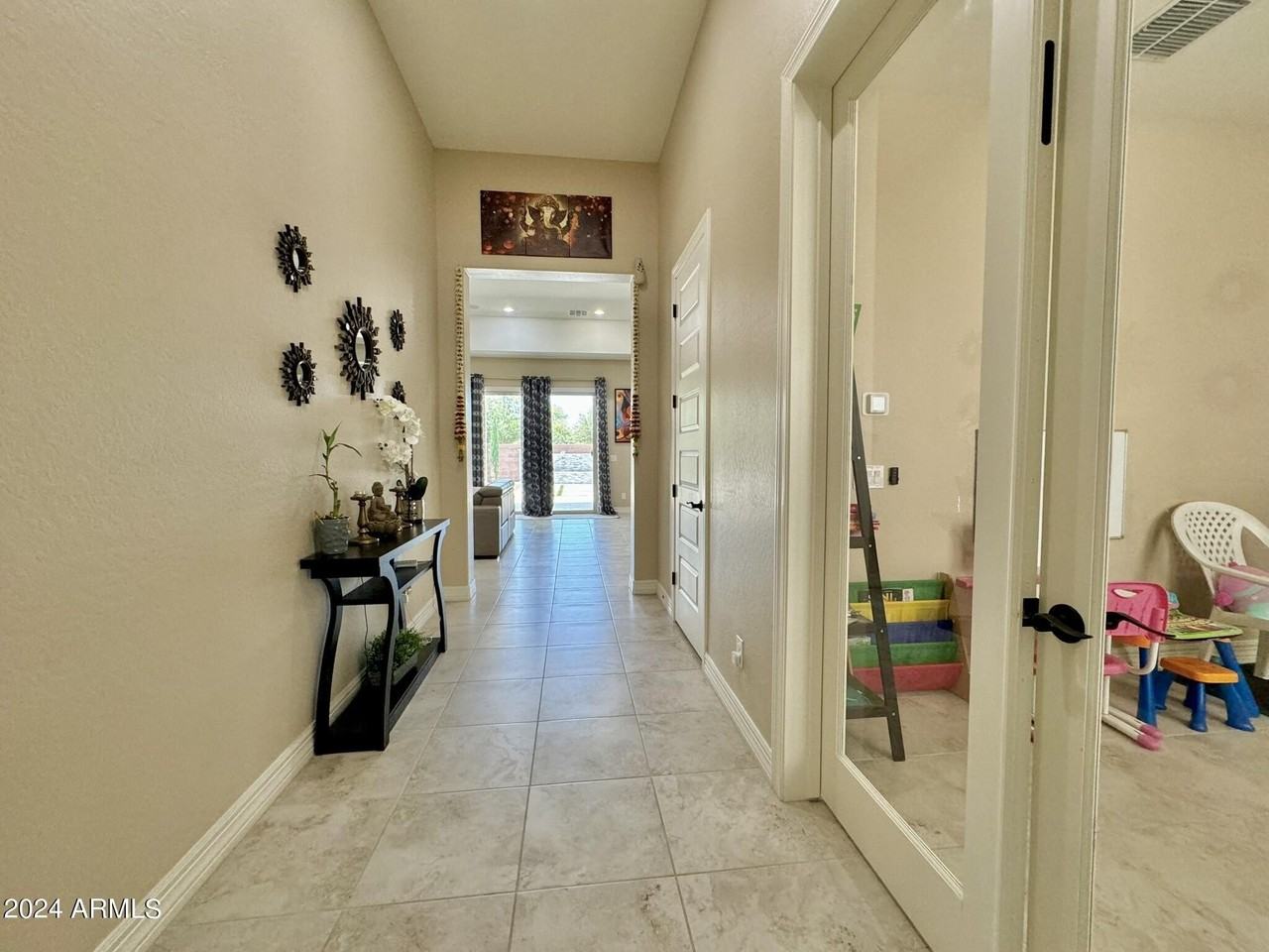 3453 E Aloe Dr - Photo 5 of 45