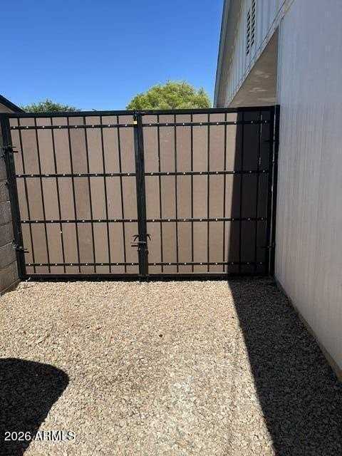 744 S Jones - Photo 3 of 13